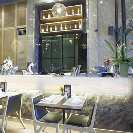 V Residence Serviced Apartment Bangkok Luaran gambar