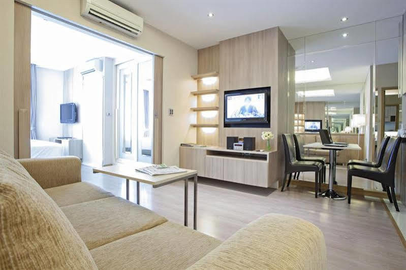 V Residence Serviced Apartment Bangkok Luaran gambar