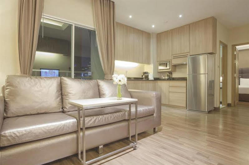 V Residence Serviced Apartment Bangkok Luaran gambar