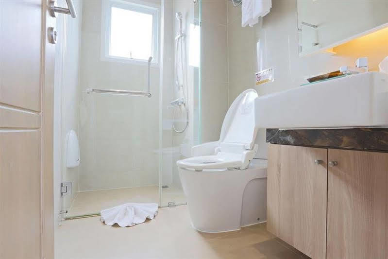 V Residence Serviced Apartment Bangkok Luaran gambar