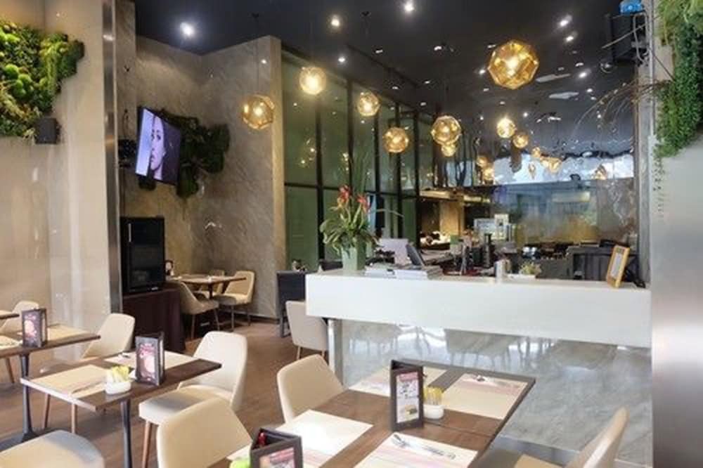 V Residence Serviced Apartment Bangkok Luaran gambar