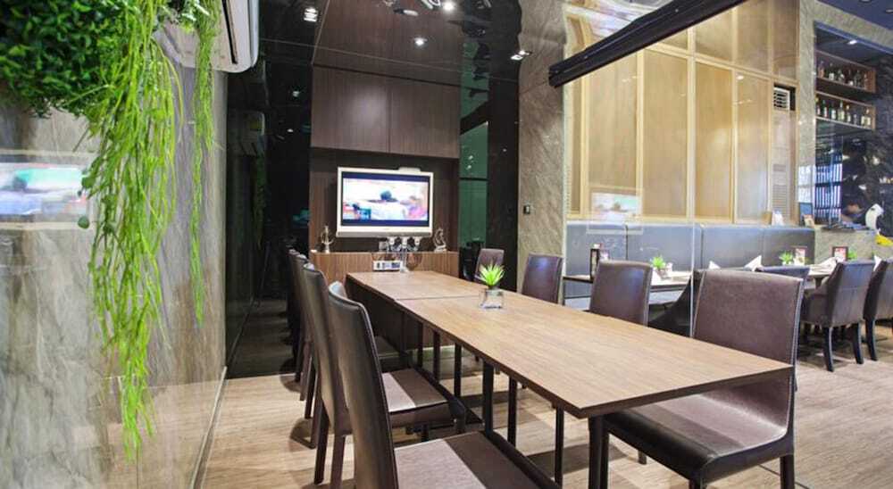 V Residence Serviced Apartment Bangkok Luaran gambar